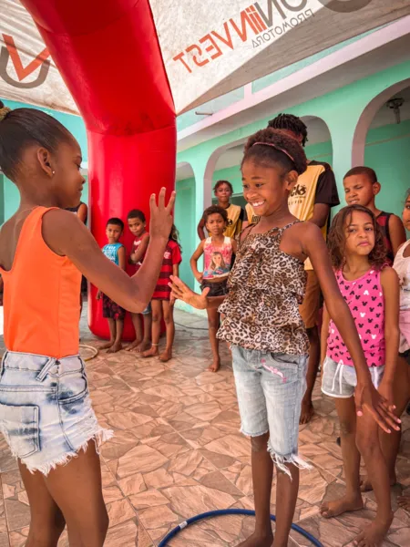 Gentileza gera gentileza: ONGs fazem ações de Natal por comunidades de SG