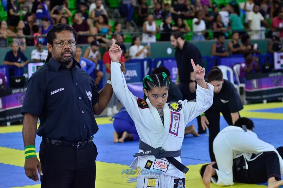 Irmãs Green: Atletas gonçalenses acumulam medalhas e se destacam no jiu-jitsu