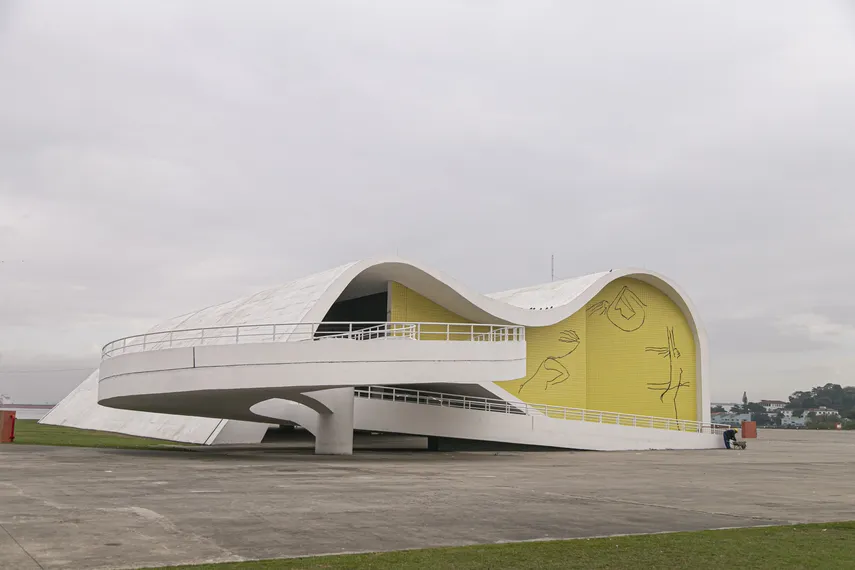 Berços da cultura em Niterói e São Gonçalo: conheça as histórias dos teatros da região