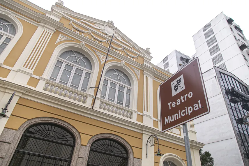 Berços da cultura em Niterói e São Gonçalo: conheça as histórias dos teatros da região