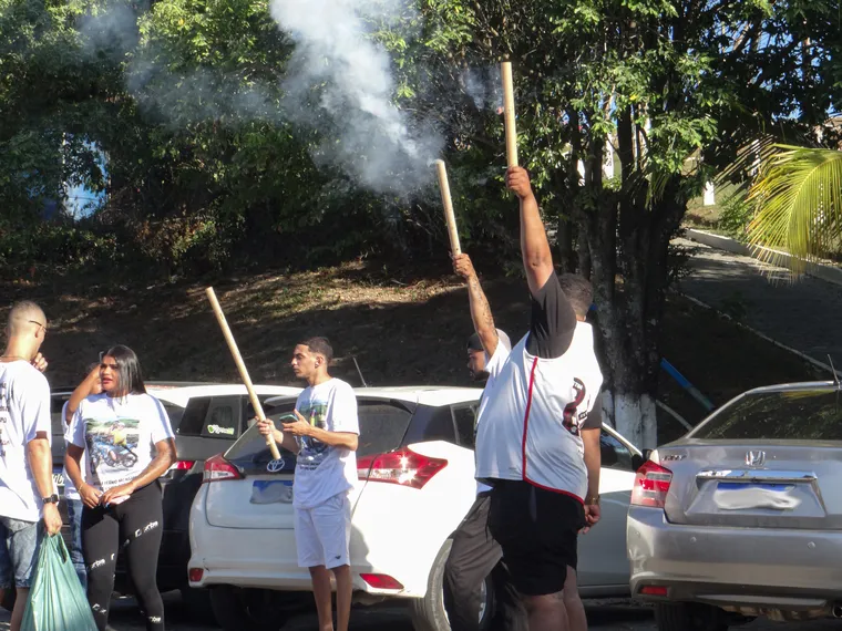 Comoção e homenagens marcam despedida de Léo do Grau em São Gonçalo; “conhecido como ‘lenda'"