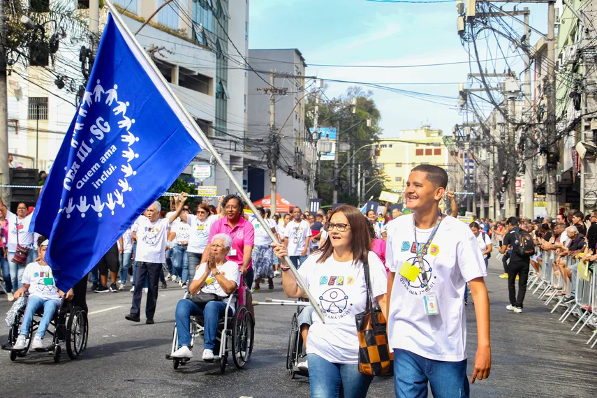 Galeria de fotos: Confira em detalhes o desfile pelos 135 anos de São Gonçalo