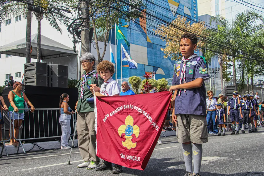 Galeria de fotos: Confira em detalhes o desfile pelos 135 anos de São Gonçalo