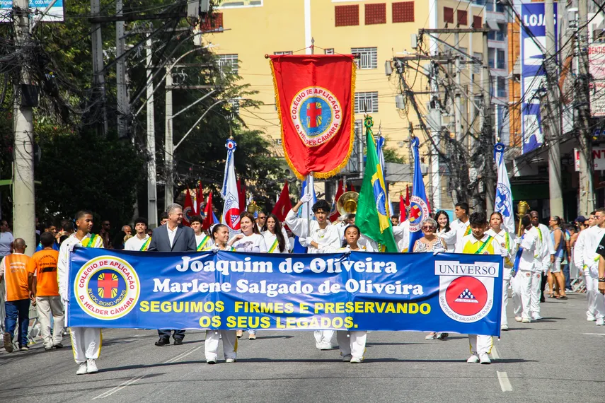 Galeria de fotos: Confira em detalhes o desfile pelos 135 anos de São Gonçalo