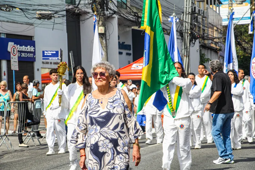 Galeria de fotos: Confira em detalhes o desfile pelos 135 anos de São Gonçalo