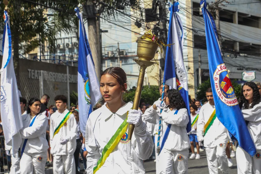 Galeria de fotos: Confira em detalhes o desfile pelos 135 anos de São Gonçalo