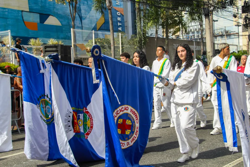 Galeria de fotos: Confira em detalhes o desfile pelos 135 anos de São Gonçalo