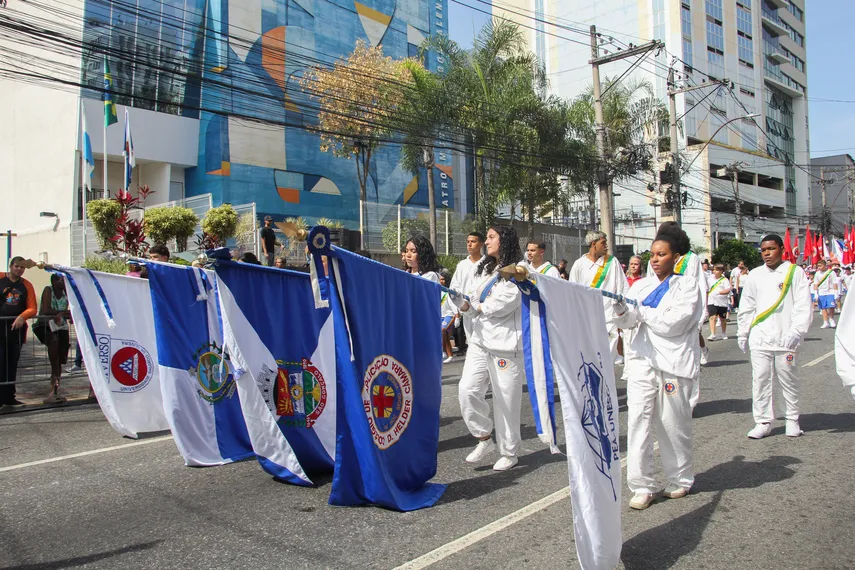 Galeria de fotos: Confira em detalhes o desfile pelos 135 anos de São Gonçalo