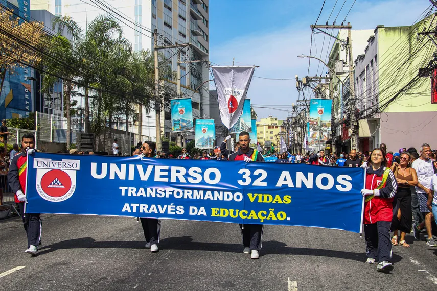 Galeria de fotos: Confira em detalhes o desfile pelos 135 anos de São Gonçalo