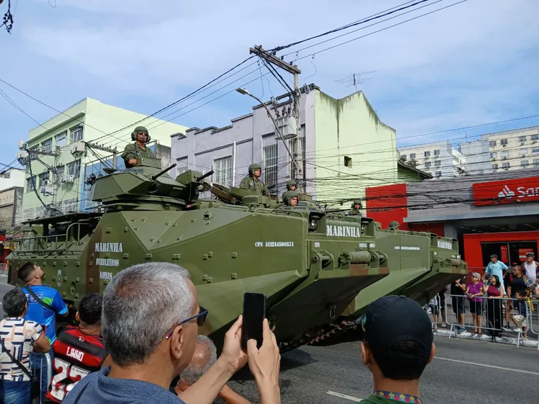 Parabéns, São Gonçalo! Município comemora aniversário de 135 anos com tradicional desfile no centro