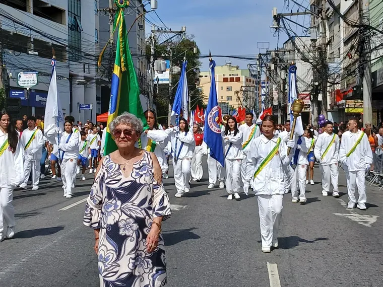 Parabéns, São Gonçalo! Município comemora aniversário de 135 anos com tradicional desfile no centro