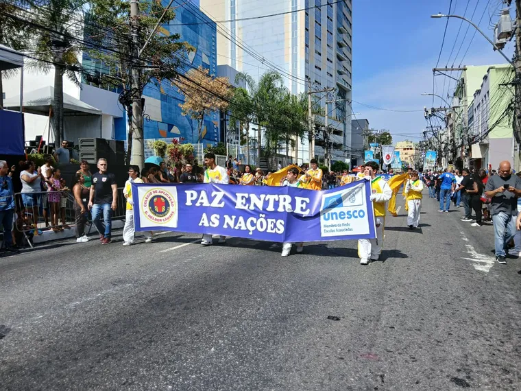 Parabéns, São Gonçalo! Município comemora aniversário de 135 anos com tradicional desfile no centro