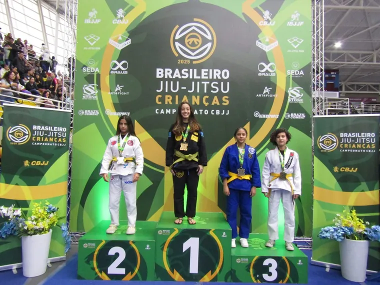 Primeiro lugar do pódio: Atleta gonçalense conquista três títulos nacionais consecutivos de Jiu-Jitsu