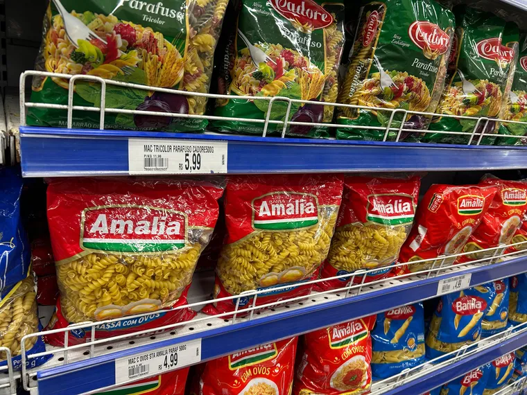 Sopa é janta? Prato esquenta os lares, mas também pesa no bolso dos brasileiros no inverno