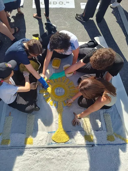 Tradição renovada: Católicos começam a confeccionar os tapetes de Corpus Christi em SG