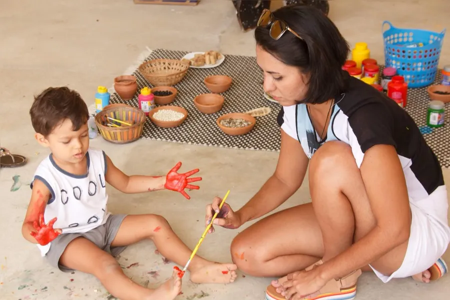 Artista mirim da Paraíba vai expor no Museu do Louvre, em Paris