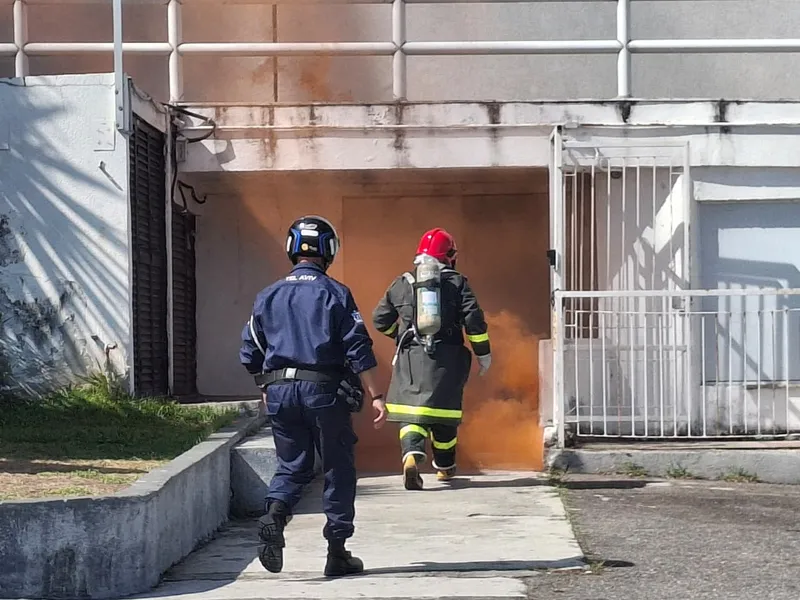Bombeiros realizam simulações e atividades educativas em comemoração aos 135 anos de São Gonçalo