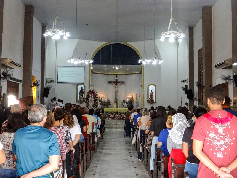 Dia de Nossa Senhora de Fátima: Fiéis manifestam gratidão em paróquia de São Gonçalo