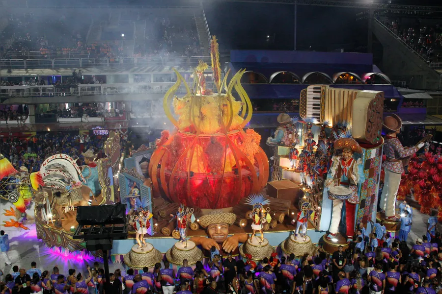 Fotos - veja o desfile da Acadêmicos de Niterói