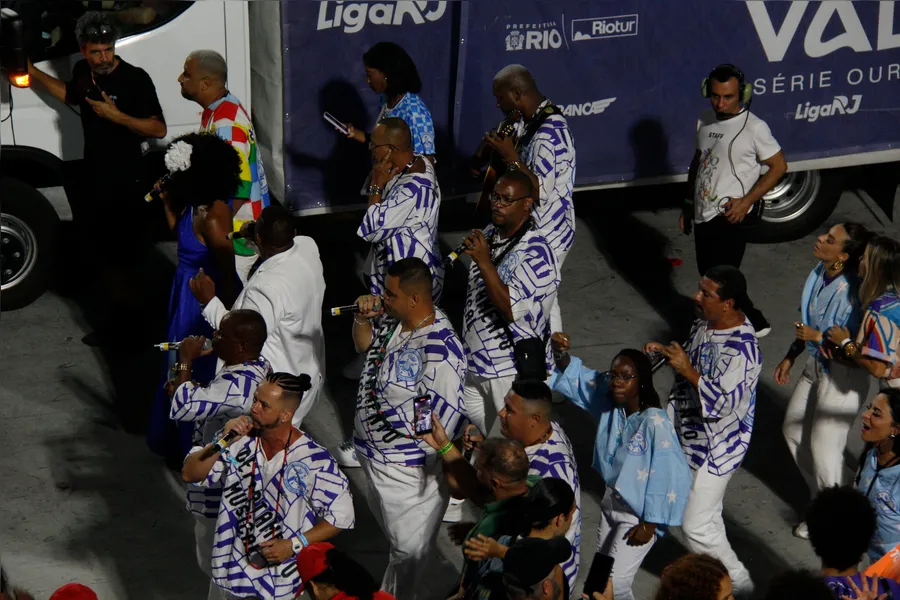 Fotos - veja o desfile da Acadêmicos de Niterói