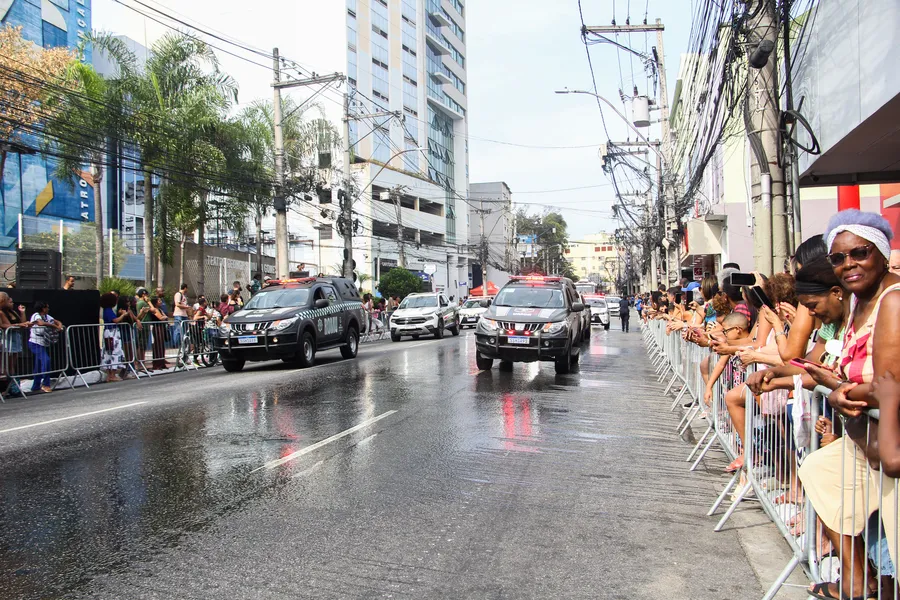 Galeria de fotos: Confira em detalhes o desfile pelos 135 anos de São Gonçalo