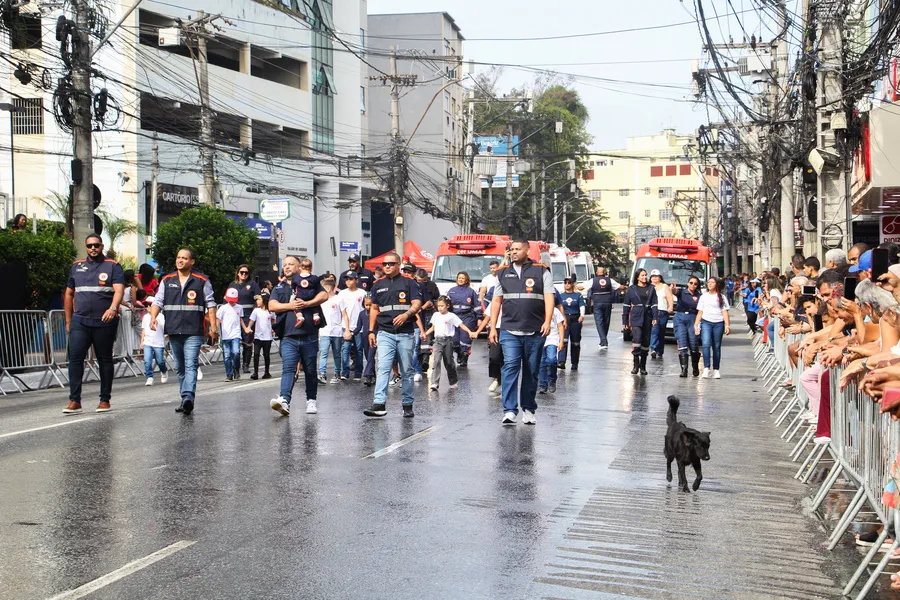 Galeria de fotos: Confira em detalhes o desfile pelos 135 anos de São Gonçalo