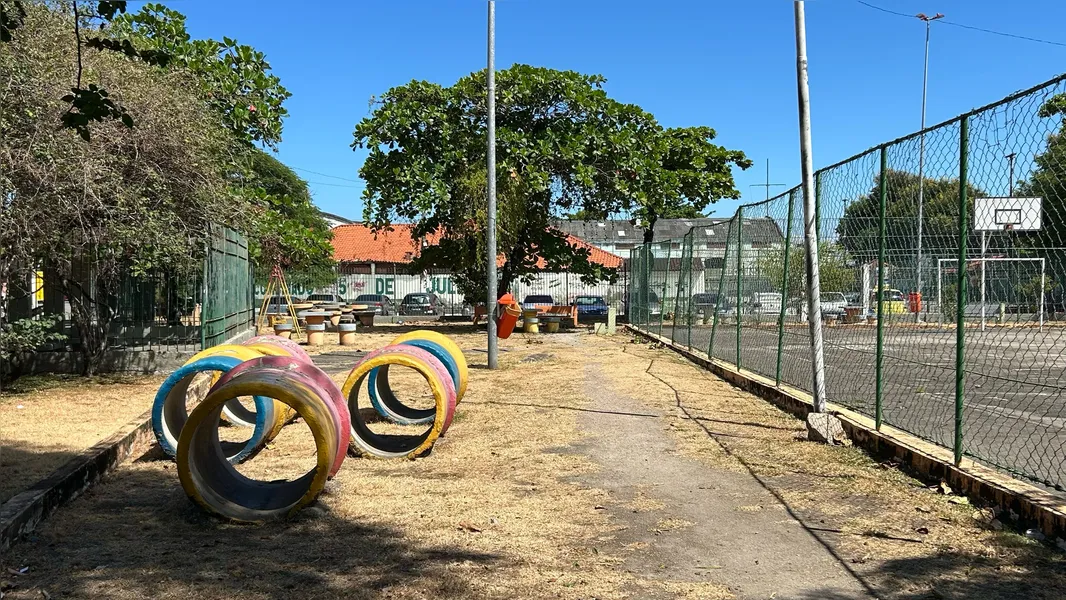 OSG faz por você: após reportagem, prefeitura inicia limpeza da Praça do Barreto