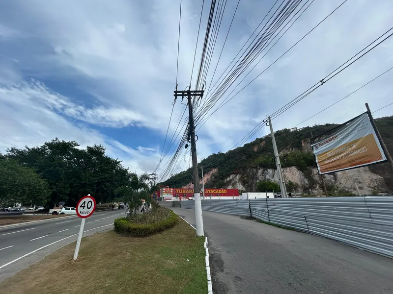 Obras seguem a todo vapor para construção do novo Terminal Rodoviário do Caramujo, em Niterói