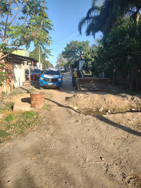 PM de São Gonçalo faz grande operação de retirada de barricadas em Guaxindiba