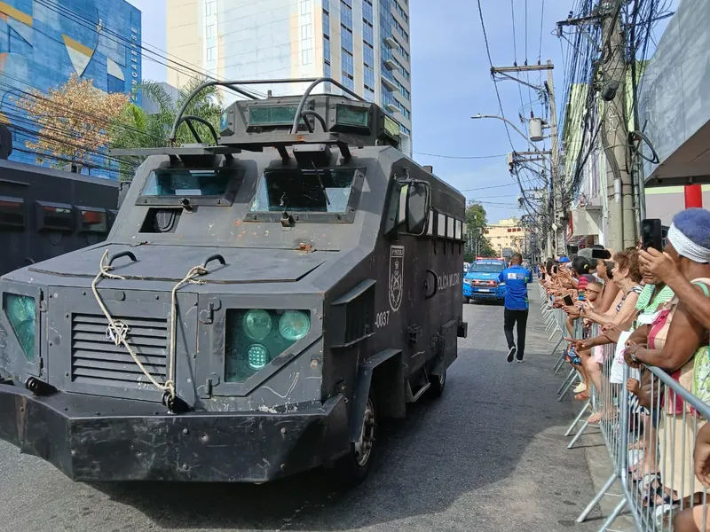 Parabéns, São Gonçalo! Município comemora aniversário de 135 anos com tradicional desfile no centro