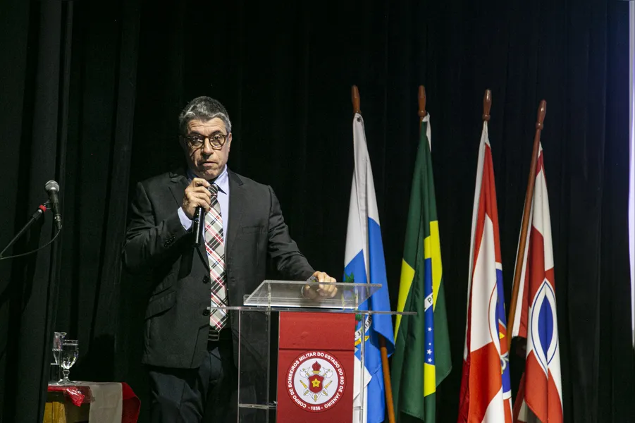 Primeiro dia de Simpósio promovido pelo Corpo de Bombeiros, com apoio da Universo, aborda temas sobre saúde física e mental