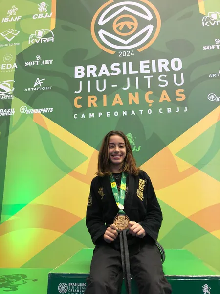 Primeiro lugar do pódio: Atleta gonçalense conquista três títulos nacionais consecutivos de Jiu-Jitsu