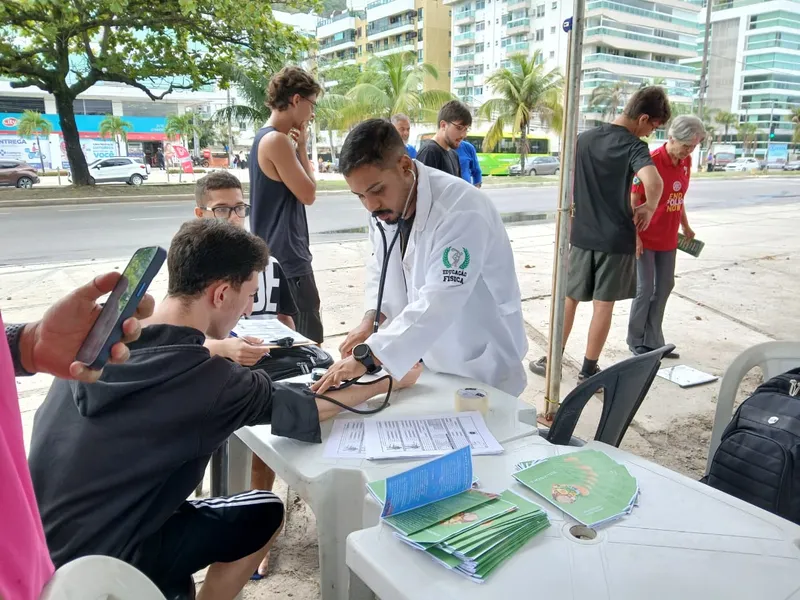 Universo participa de evento de Saúde e Esporte em ação social do 'Outubro Rosa', em Niterói