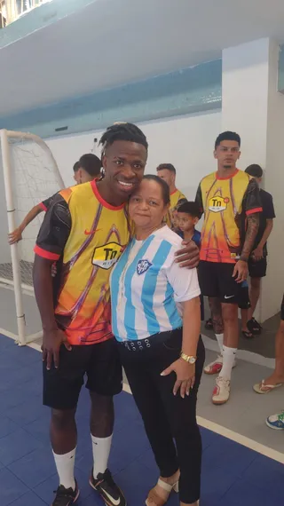 Do Porto do Rosa à Copa do Mundo: carregando o nome de São Gonçalo, Vini Jr. vira maior esperança do hexa