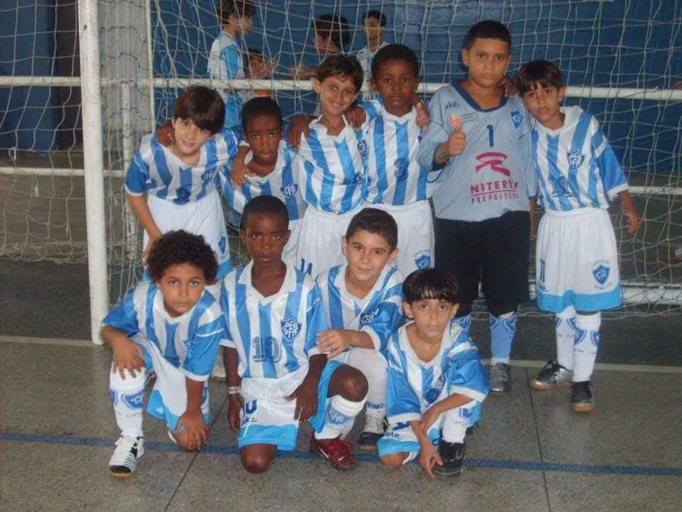 Do Porto do Rosa à Copa do Mundo: carregando o nome de São Gonçalo, Vini Jr. vira maior esperança do hexa