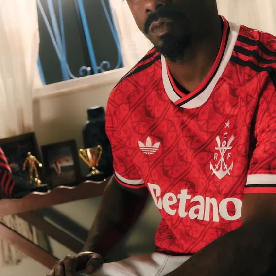 Flamengo anuncia novo terceiro uniforme; confira