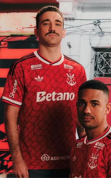 Flamengo anuncia novo terceiro uniforme; confira