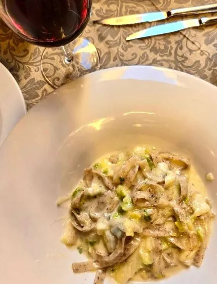 Hoje é Dia Mundial do Macarrão: o prato que virou paixão nacional