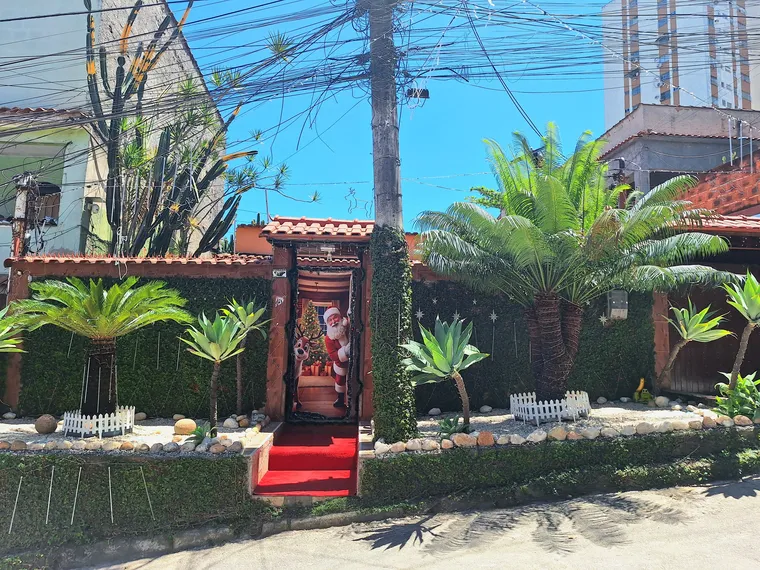 Já é Natal em Alcântara! Decoração temática em residência mantém tradição no bairro