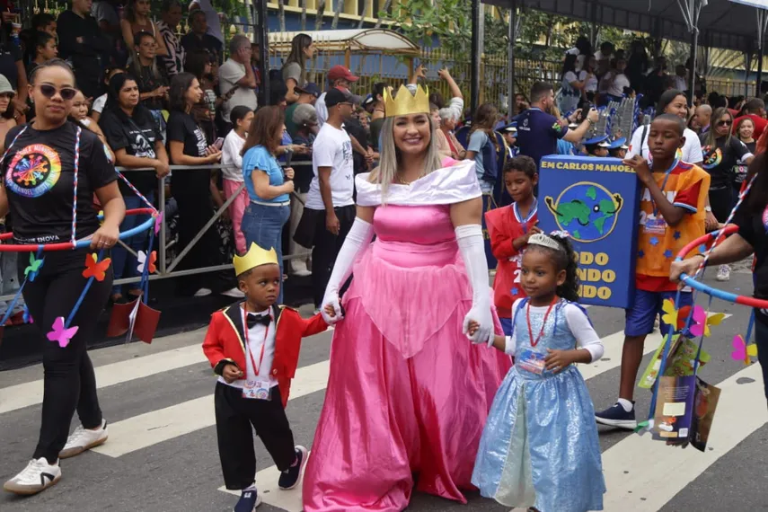 Maricá comemora 212 anos com desfile cívico marcado pela participação das escolas