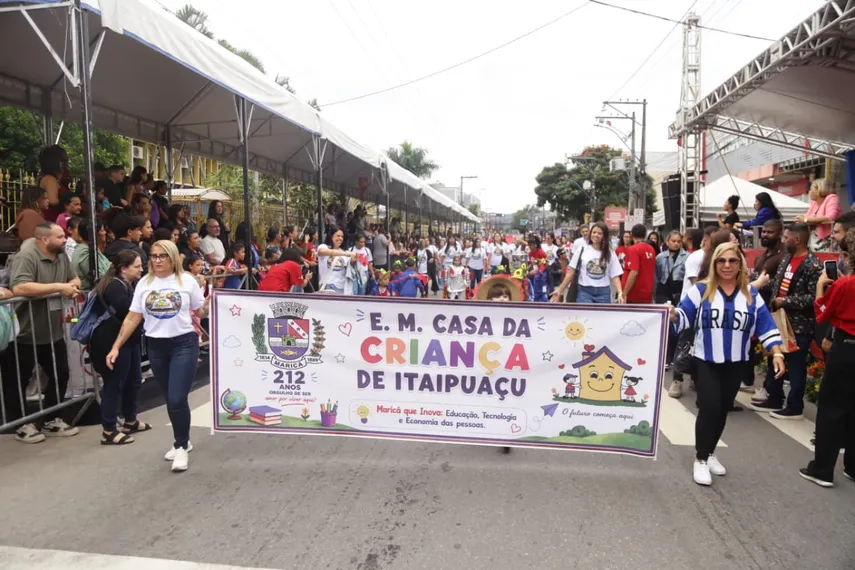 Maricá comemora 212 anos com desfile cívico marcado pela participação das escolas