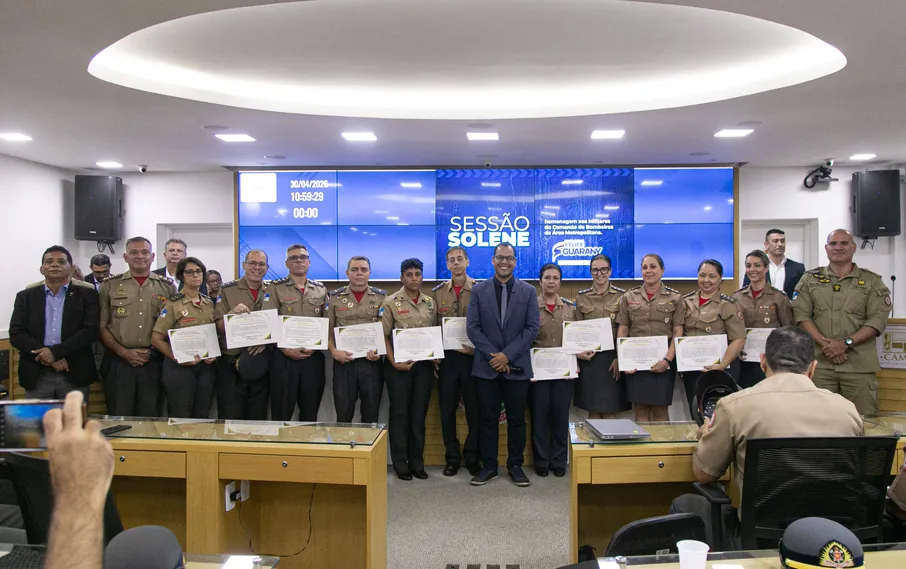 Militares do Corpo de Bombeiros recebem menções e medalhas da Câmara Municipal de São Gonçalo