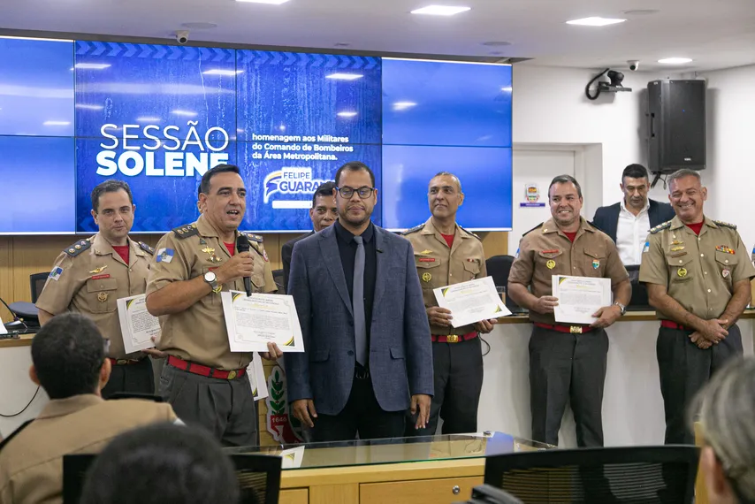Militares do Corpo de Bombeiros recebem menções e medalhas da Câmara Municipal de São Gonçalo