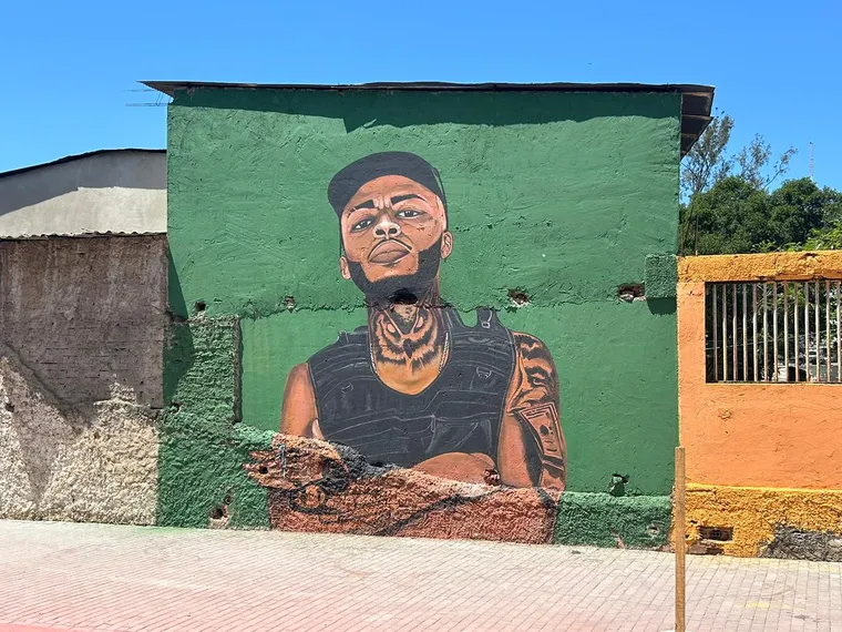 Povo Preto: Projeto homenageia gonçalenses renomados na música, esporte e arte através de murais espalhados pela cidade