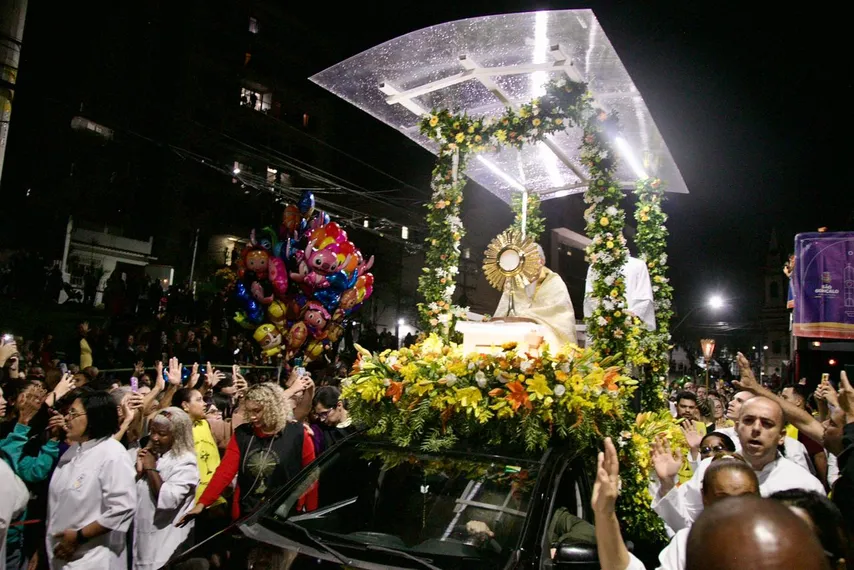 Procissão eucarística de Corpus Christi em SG reúne fiéis de mais de 30 paróquias