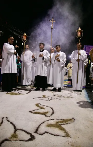 Procissão eucarística de Corpus Christi em SG reúne fiéis de mais de 30 paróquias