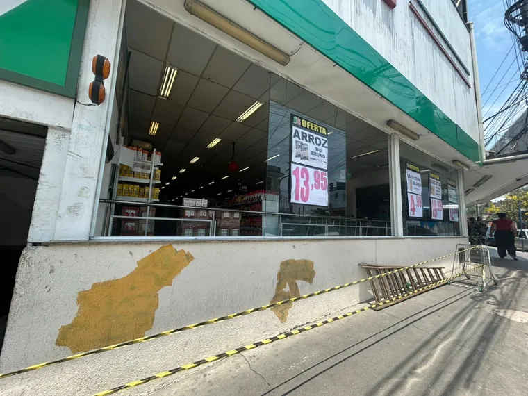 Segundo supermercado da mesma rede é alvo de tiros em São Gonçalo