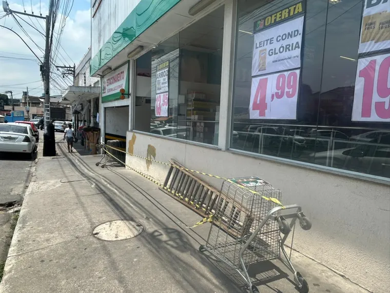 Segundo supermercado da mesma rede é alvo de tiros em São Gonçalo