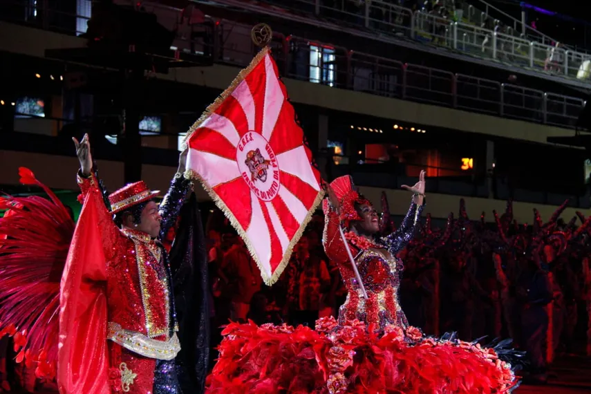 Veja o desfile da Porto da Pedra, de São Gonçalo, em fotos