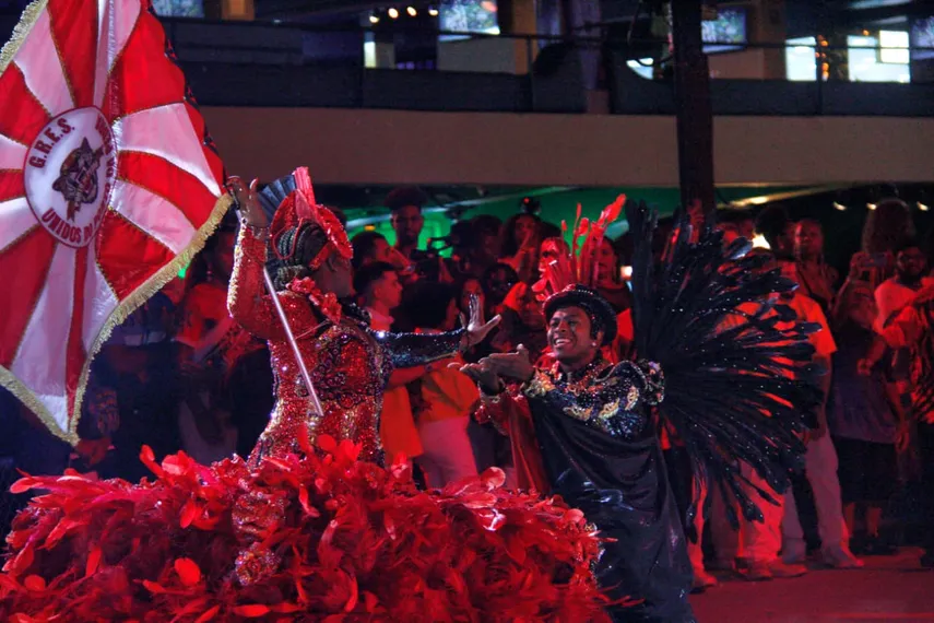 Veja o desfile da Porto da Pedra, de São Gonçalo, em fotos